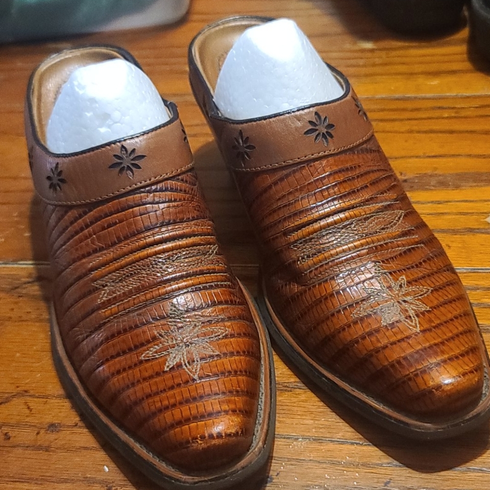Ariat Mules